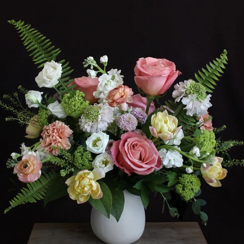 Flower Delivery To Oatley Magnolia & Rose Florist 2210